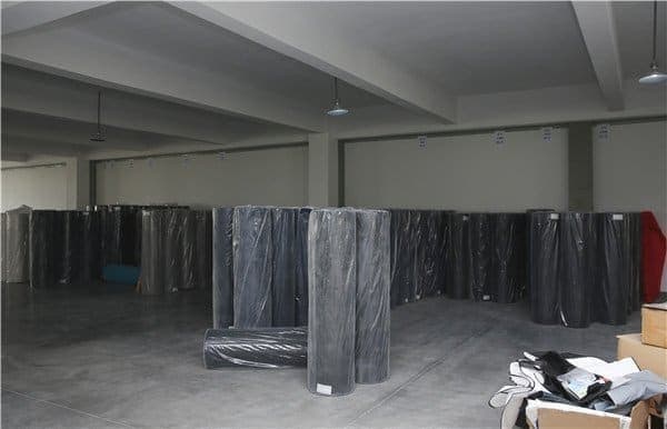 garment bag raw material 1.jpg
